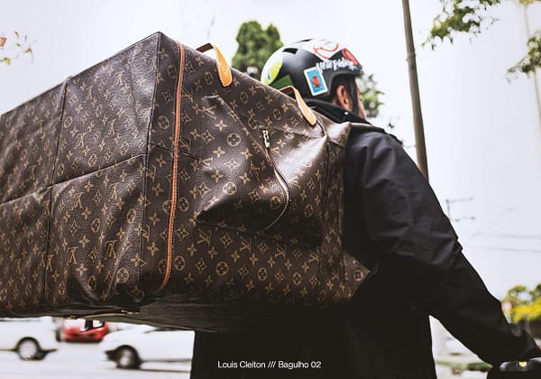 艺术家 Cleiton 拆解了6个 Louis Vuitton Neverfull MM ，打造独一无二的「外送袋」